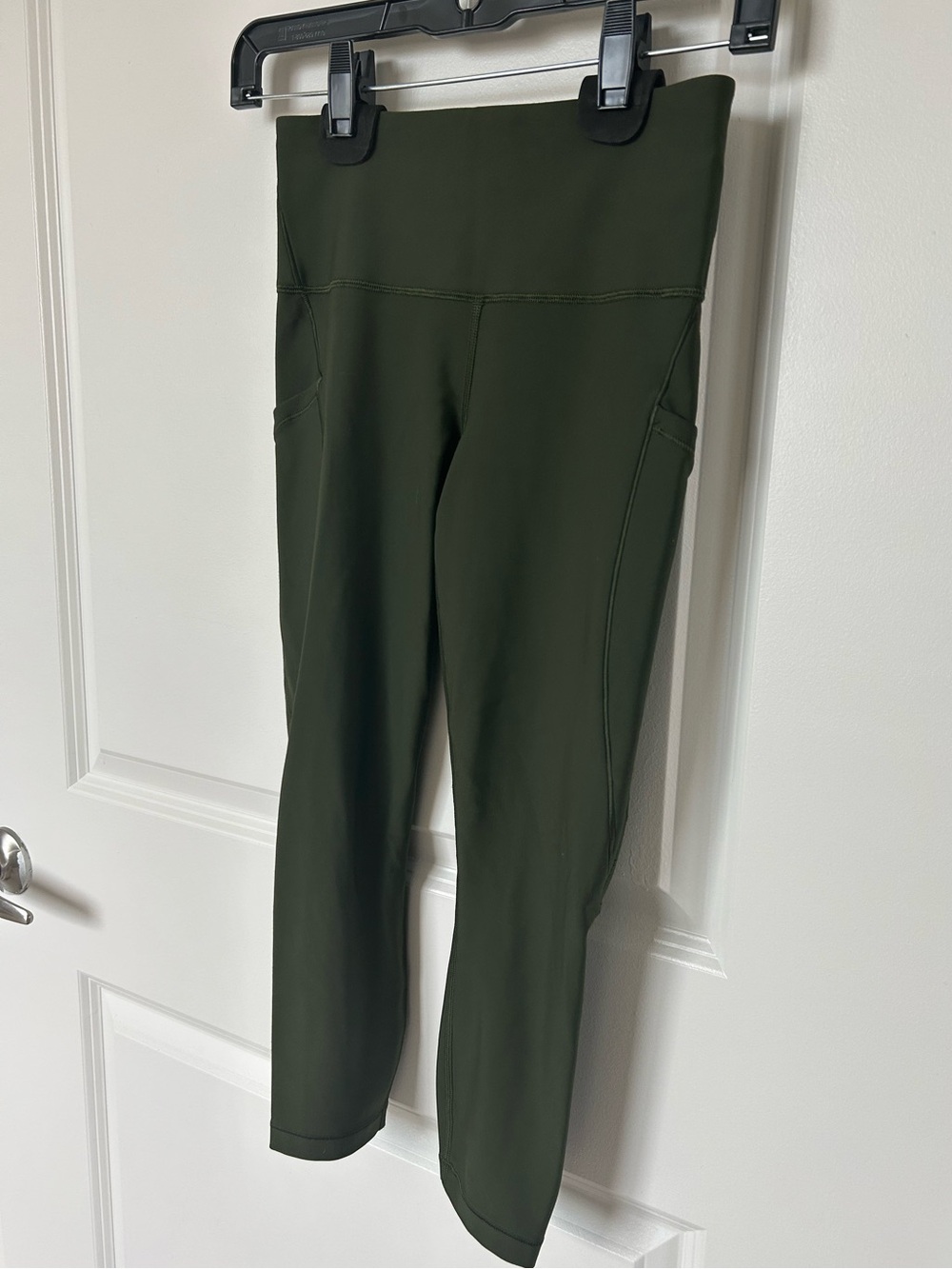 Athleta Interval Stash High Rise 7/8 Legging, Aspen Olive, Size S Petite